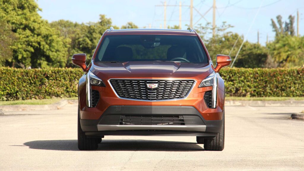 The new Cadillac XT4 goes on sale priced at 41,048.40 -55,635.72 usd